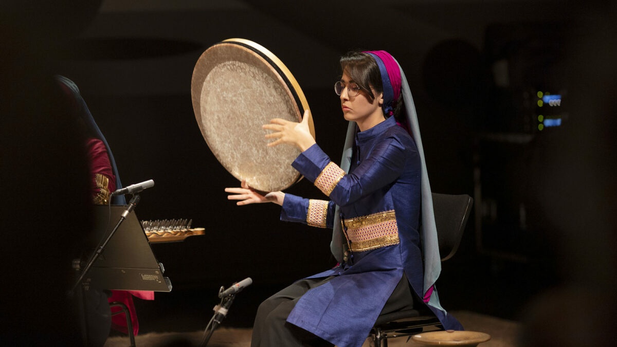 Roshanak Rafāni, Gastkonzert des Mahbanoo Ensembles am 27.09.23 bei der musica viva im Prinzregententheater © BR/Astrid Ackermann